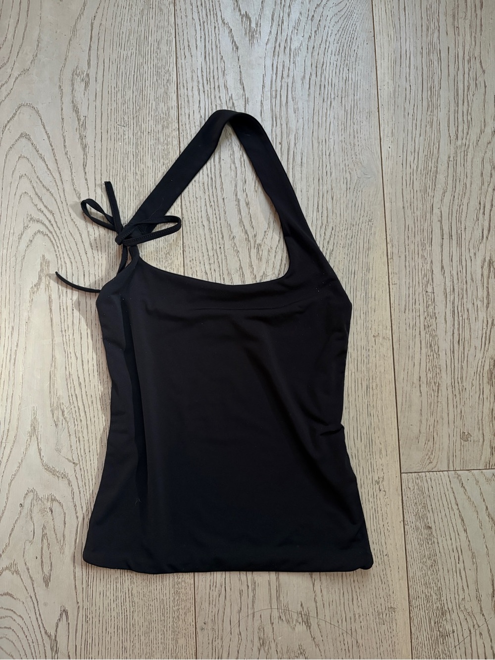Glasson ribbon halter
